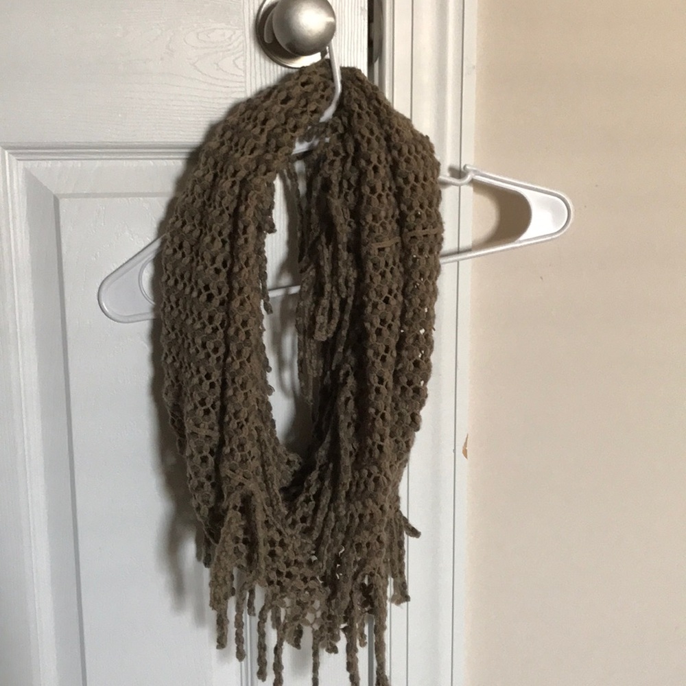 Infinity scarf